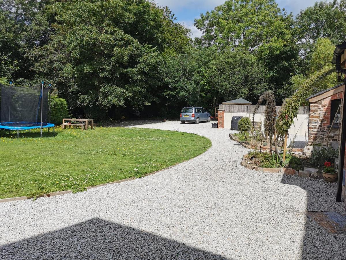 The Old Rectory Rose Cottage In Jacobstow 10 Mins To Widemouth Bay And Crackington Haven,Nearby Bude,Tintagel,Port Issac,Clovelly,Parking For Large And Multiple Vehicles Exterior foto